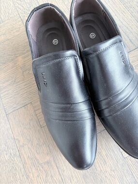 Men's Black Slip-On Loafers by - Smooth Leather Look